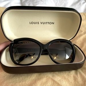 Authentic Louis Vuitton Hortensia Sunglasses